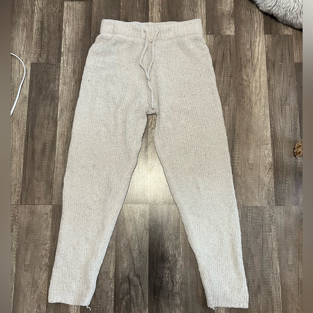 Cozy/fuzzy material pants